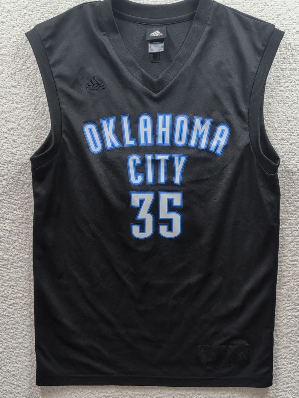 Oklahoma City Thunder Kevin Durant #35 nickname jersey featuring his "Durantula"